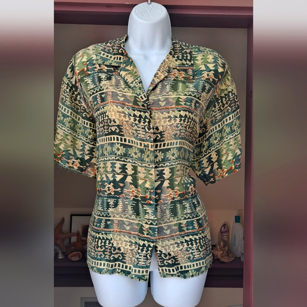 STUNT PETITE Ikat 100% Silk Button Front Blouse Short Sleeve Blouse Western